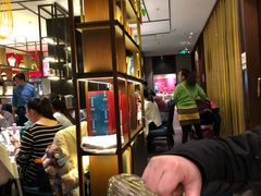 等位区-眉州东坡·熊猫主题餐厅(枫蓝店)
