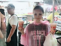 -六合夜市