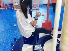 -嘿哟动霸CHUA·新潮玩运动娱乐中心·蹦床滑冰团建乐园