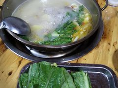 大锅炖牛肉-牛羊鲜汤锅(塔公镇菜市场店)
