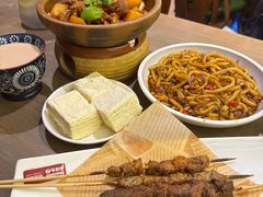 -耶里夏丽·新疆菜·28年喀什老馆(田林东路店)