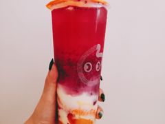 红果小姐姐-CoCo都可(大润发中原店)