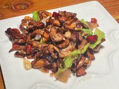 -菌自由丨野生菌火锅特色庭院餐厅(丽江古城店)