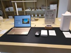 -华为授权体验店(中山公园来福士)