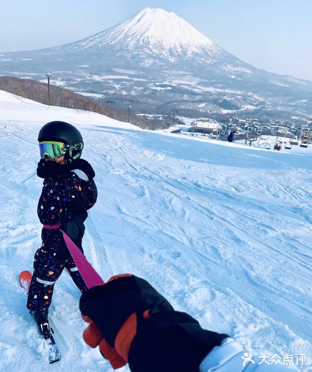 小朋友也能滑雪这么棒？惊叹啊！