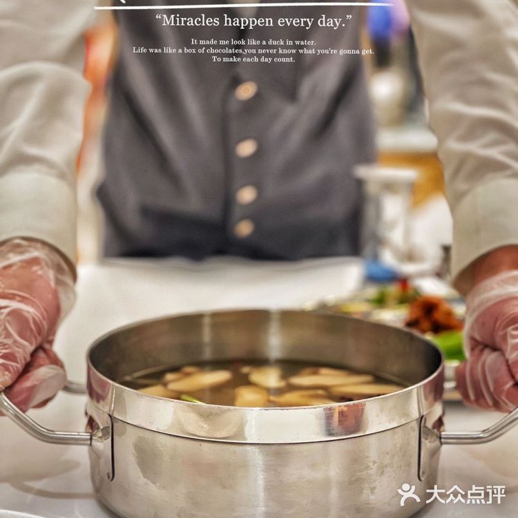 帝都顶级打边炉上海开首店啦‼️|京彩臻品餐厅