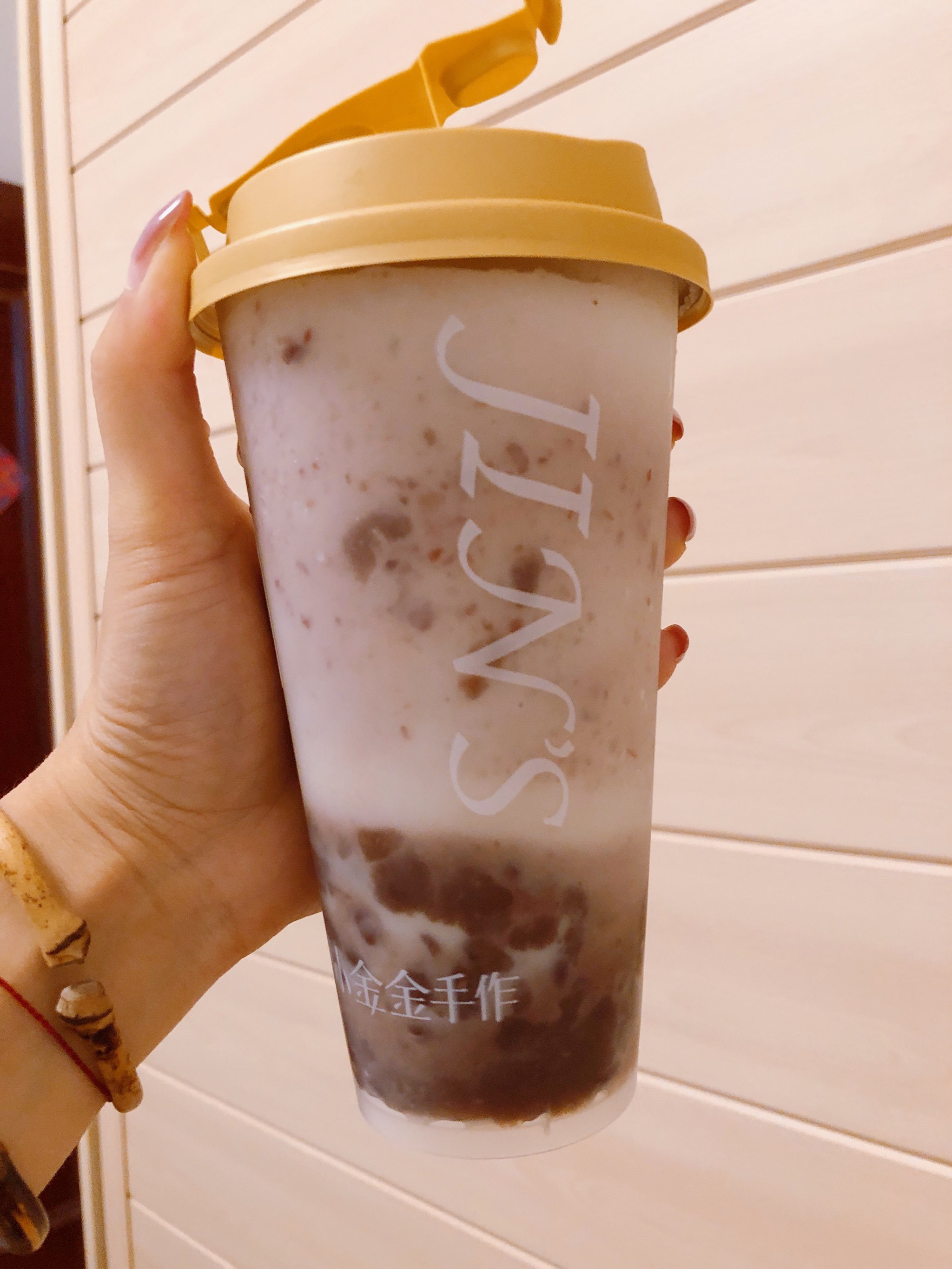 清爽红豆冰🫘🧊