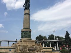 -人民防洪胜利纪念塔