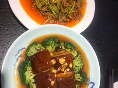 -万重锦·人文川菜馆(骡马市店)