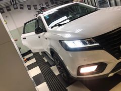 -鲨鱼皮汽车凹陷玻璃修复(静安店)