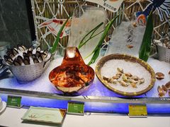 -亚洲国际大酒店·云顶阁旋转自助餐厅