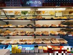 -马路边边串串香(苗栗路店)
