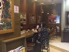 大堂-星巴克(广州东圃天银店)