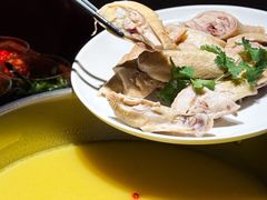 -鲜入唯煮·港式海鲜牛肉火锅(金宝街店)