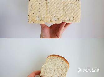 最近买了五十斤面粉，狂磕面包中