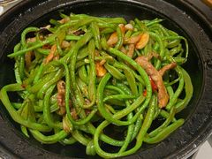 -梅飞酒家(名辉豪庭店)