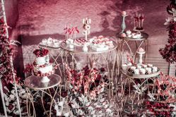 -花轿喜屋婚礼策划