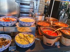 -唐拉雅秀酒店-西锦汇空中BBQ·思创餐厅