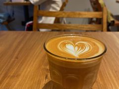 澳白-Punchline Coffee&Roaster(同济大学店)