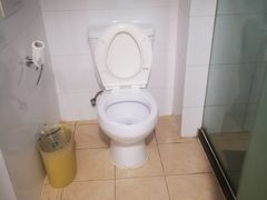 -怡莱酒店(北京纪家庙地铁站店)