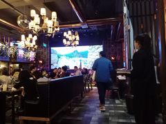 -爱啤精酿·民谣酒馆(滨江店)