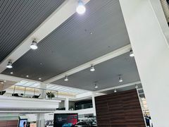 -上海星瀚奔驰4S店(红柳路店)