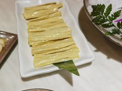 -喃喃椰·糟粕醋·椰子鸡火锅(七堡花园店)