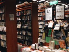 -SISYPHE BOOKS西西弗书店(龙湖滨江天街店)