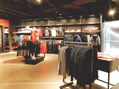 -耐克(恒隆广场店)