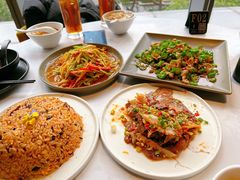 -本来精品川菜(嘉里中心店)