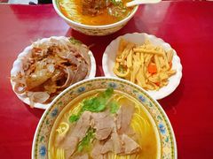 -金杨拉面王小吃面馆·牛三宝面·红烧牛肉粉