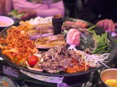 -豚豚家돈돈가韩国锅盖烤肉(新北万达店)