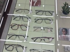 -吴良材眼镜(南翔印象城MEGA店)