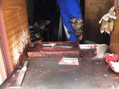 -梅记大块头爆鱼店(乍浦路店)