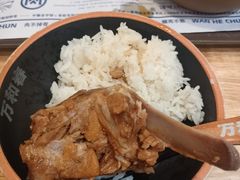 -万和春排骨砂锅米饭(新业广场店)