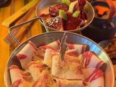 -叽叽扎扎烤肉场(生态城万达店)