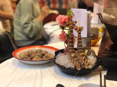 -鲜入围煮花胶鸡海鲜火锅