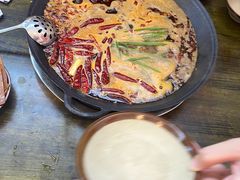 -黄潇洒老火锅(九眼桥宏济巷店)