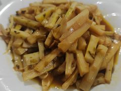 -天乐农家鱼头王(天目湖店)