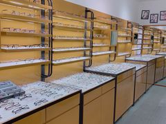 -罗伯特眼镜·蔡司官方授权(罗湖国贸店)