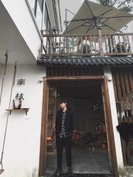 -时尚殿堂明星门店