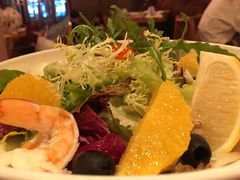 香橙蟹籽大虾沙律-MR.ROCKY洛奇先生RESTAURANT&BAR(宝安壹方城店)