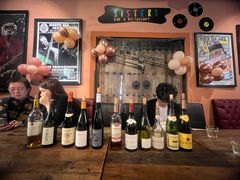 -SISTERS BAR RESTAURANT川意酒馆(嘉善老市H楼店)