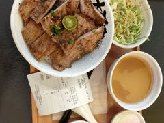 -熊吞·大碗丼烧肉饭(济宁万达广场店)