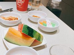 -海底捞火锅鲜切牛肉主题店(长寿路店)