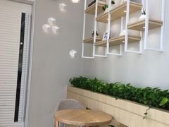 用餐区-好利来(曲江龙湖店)