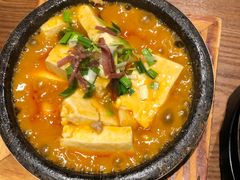 -云海肴·汽锅鸡·云南菜(天山百盛优客店)