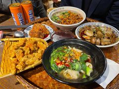 -爆炸头阿姨小四川正宗川味小吃(无任何分店)