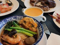 -湖景知味西餐厅•自助餐• 轻食(南京金茂威斯汀大酒店)
