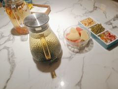 -荷塘秋月·本帮江浙菜(国权路店)